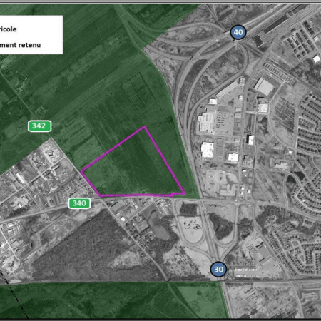 Site visé pour la construction du Centre hospitalier de Vaudreuil-Soulanges Source : CPTAQ (orthophotos2014)